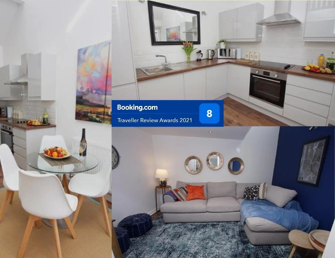 Loft Style Apartment For 4, 1 Broadhurst Court, Close To Town, Station & Hospital Stockport United Kingdom